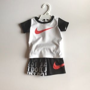Baby Nike short set
